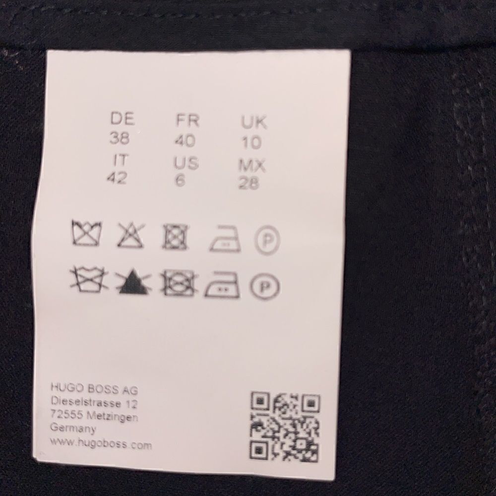 Hugo boss straight leg pants - Picture 3 of 3